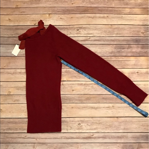 Red Ribbon Sweater - Picture 7 of 8